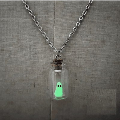 שרשרת רוח זוהר בחושך