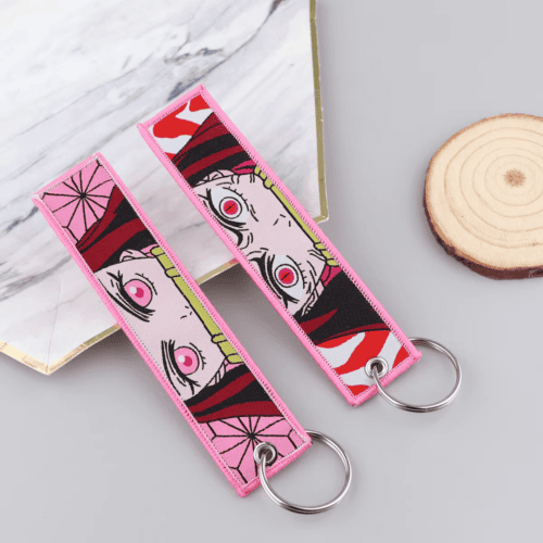 דימון סלייר – מחזיק מפתחות דו צדדי נזוקו